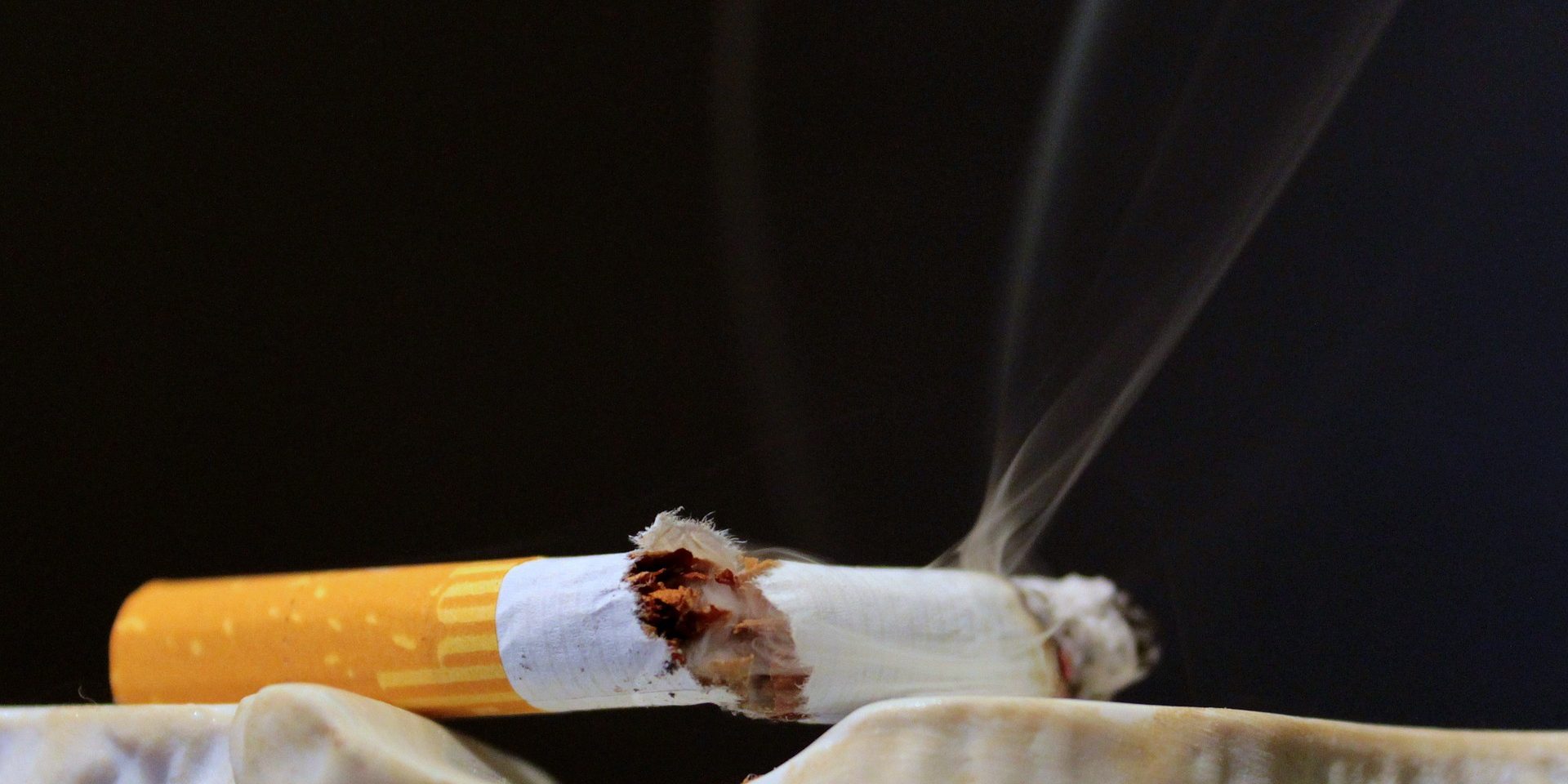 cigarette-1200057_1920 stoppen met roken bij acupunctuur Houten